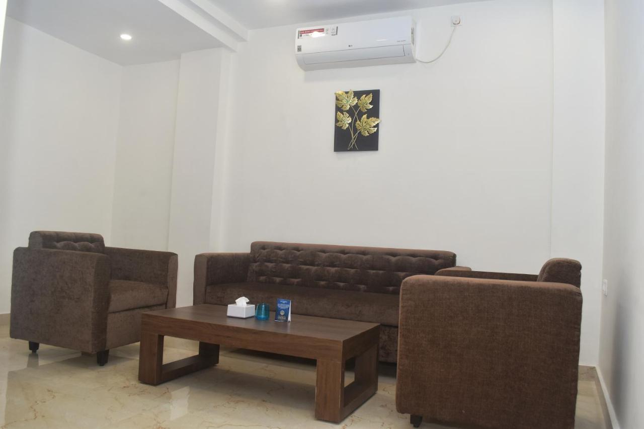 Hotel Centrum Kota  Bagian luar foto